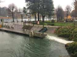 I Giardini a Brivio e lo scarico dell'acqua sull'Adda